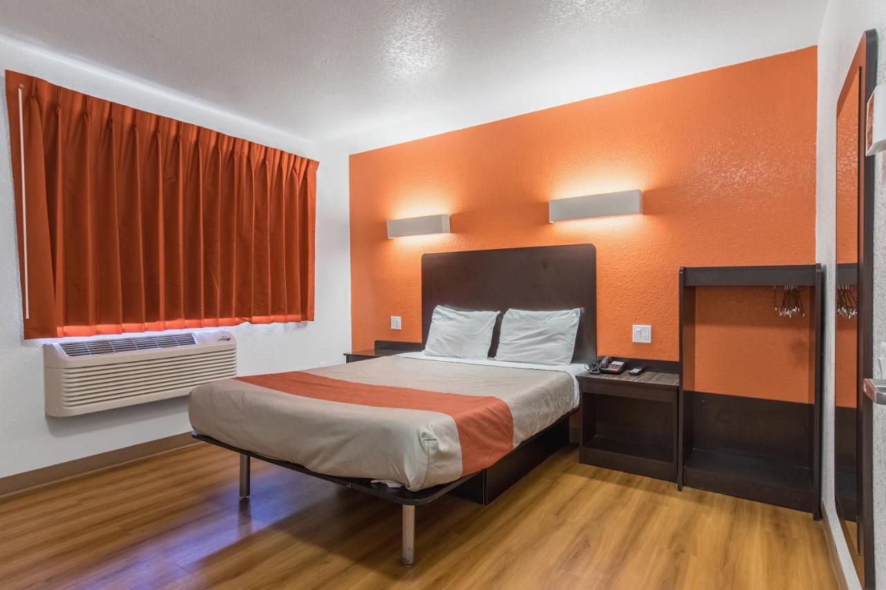Motel 6 Bakersfield Luaran gambar