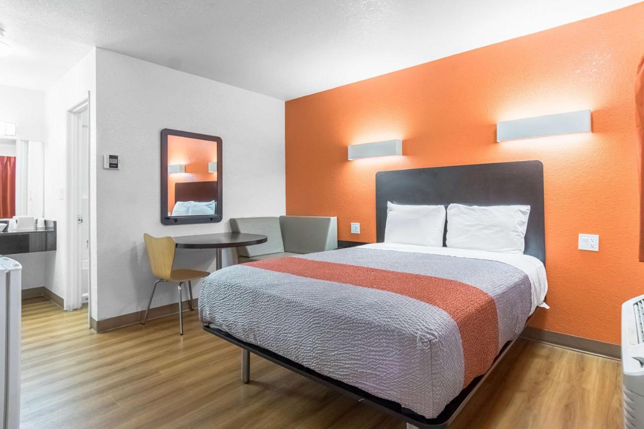 Motel 6 Bakersfield Luaran gambar