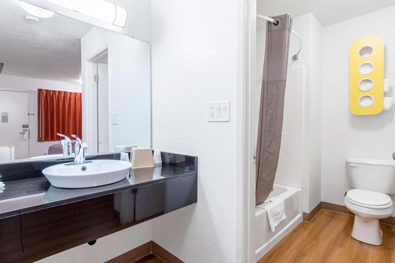 Motel 6 Bakersfield Luaran gambar