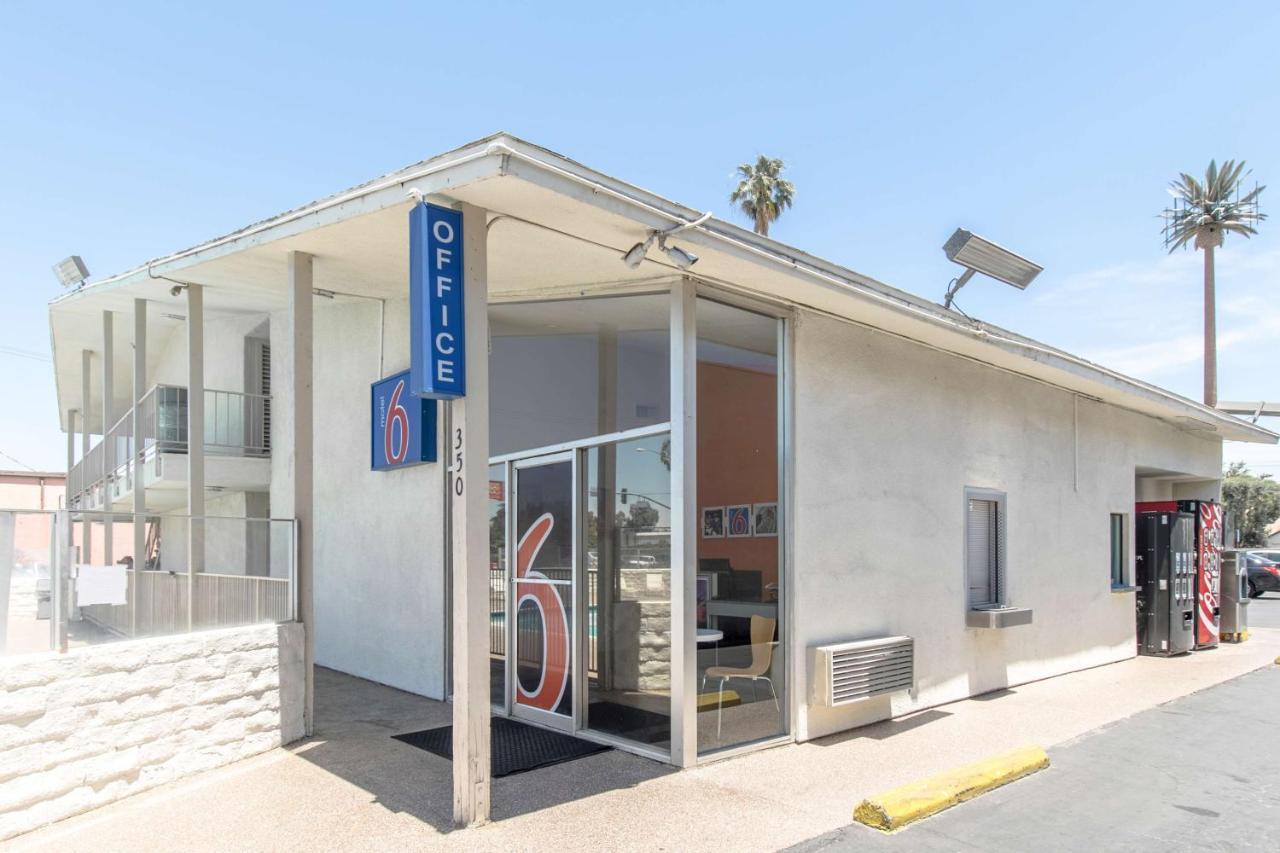 Motel 6 Bakersfield Luaran gambar
