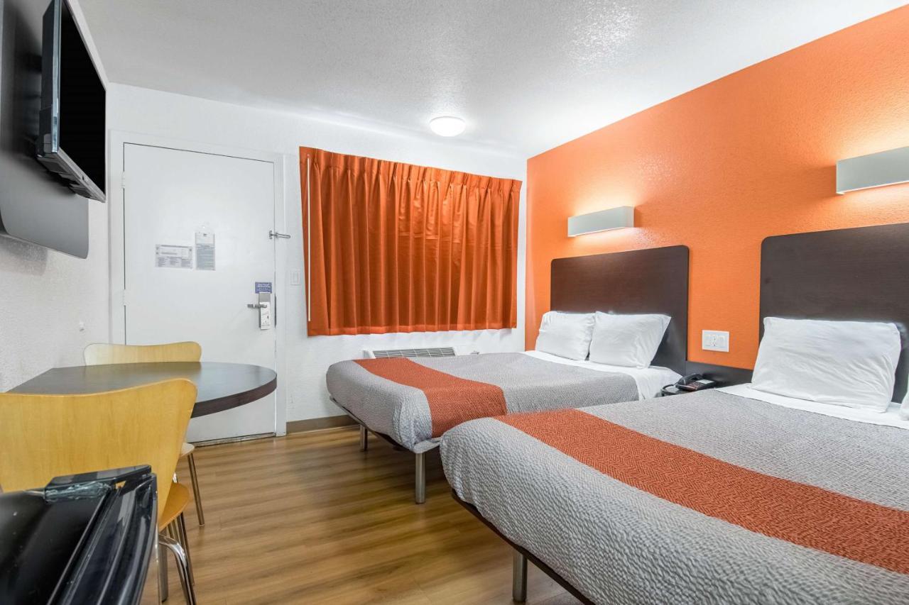 Motel 6 Bakersfield Luaran gambar