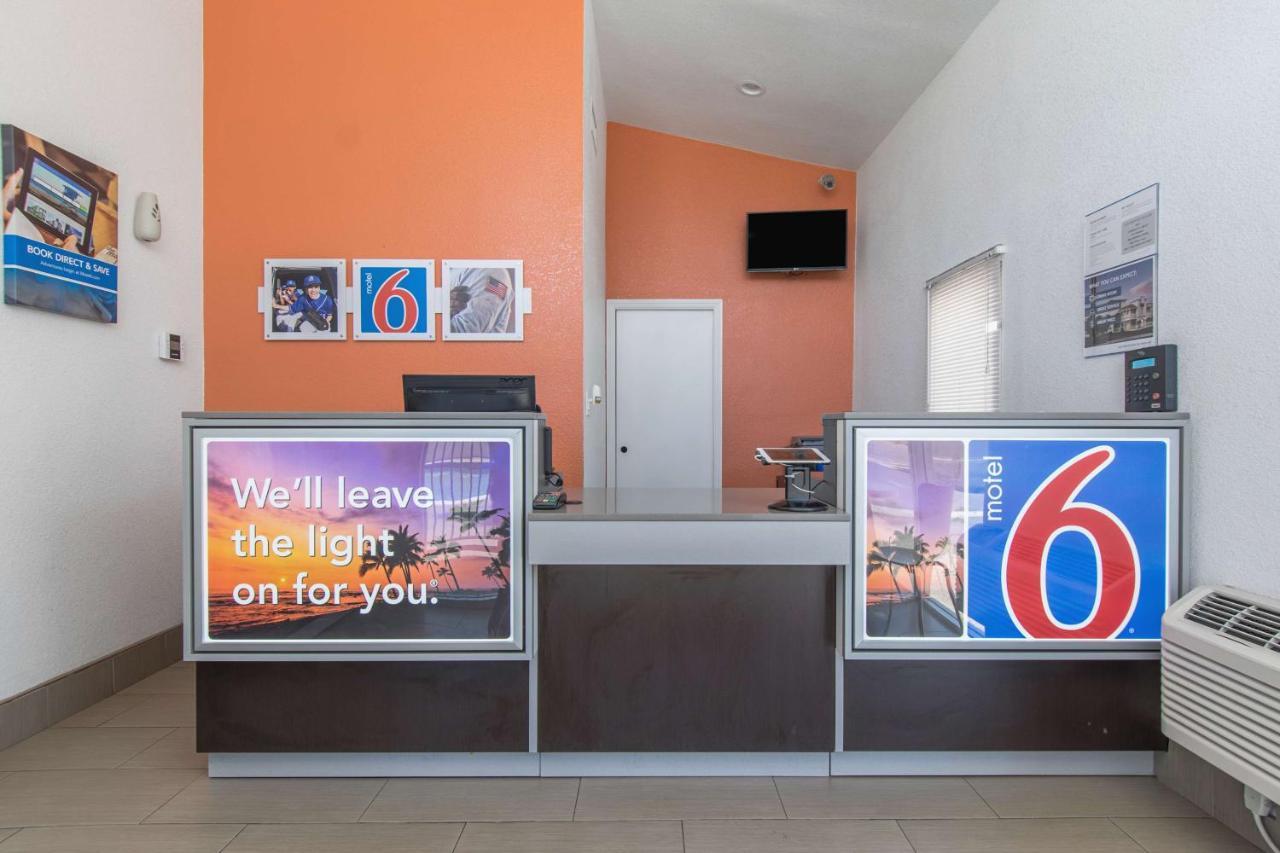 Motel 6 Bakersfield Luaran gambar