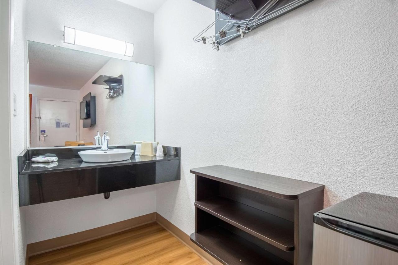 Motel 6 Bakersfield Luaran gambar