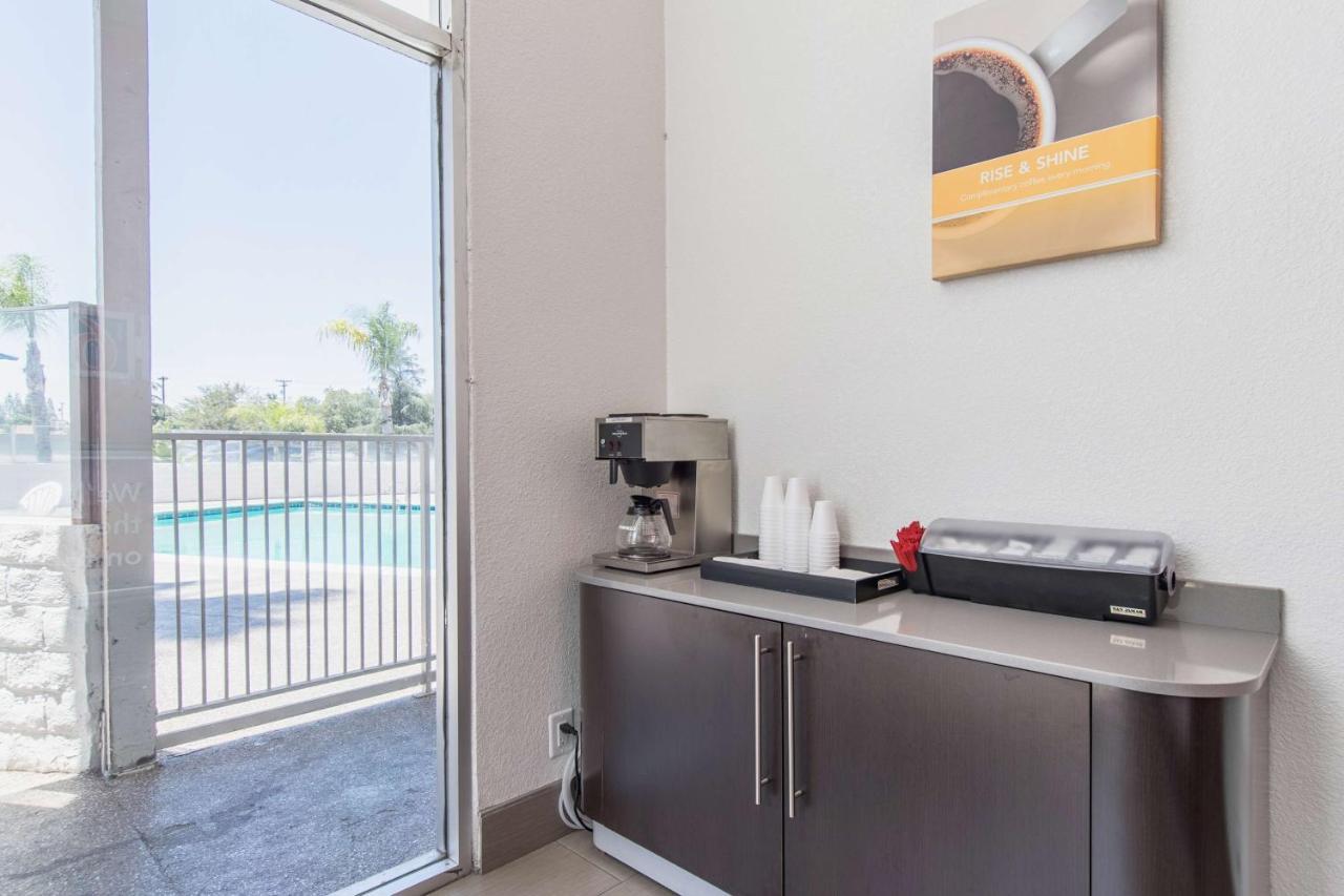 Motel 6 Bakersfield Luaran gambar